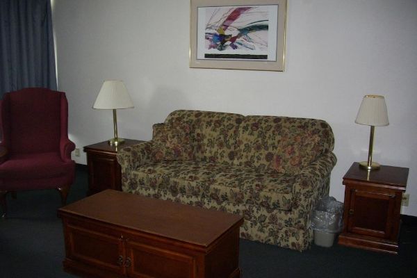 Macomb Inn Macomb